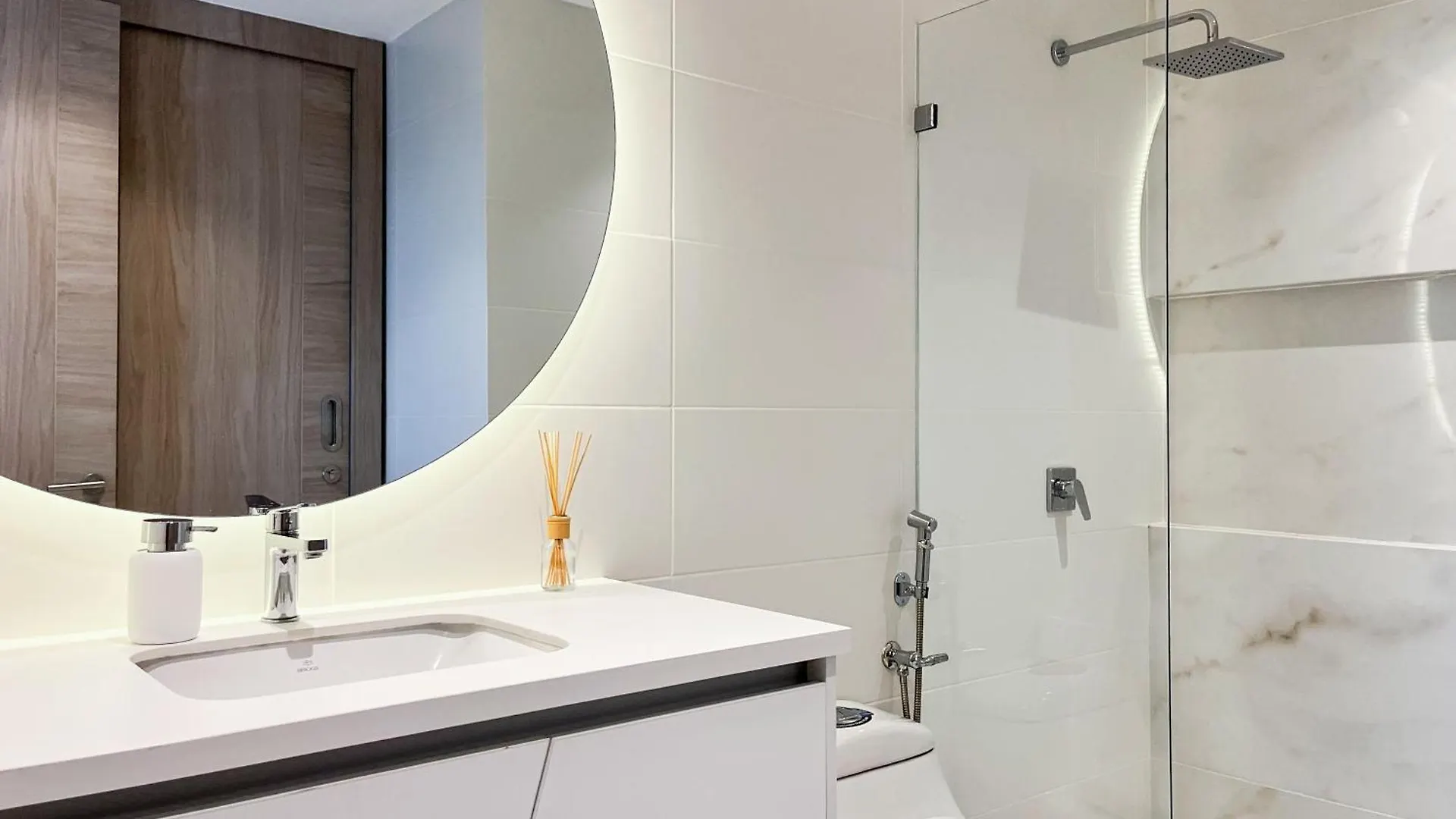 Suites De Lujo Cerca Del World Trade Center, Parking Gratis, Gym, Piscina Гуаякиль 0*,
