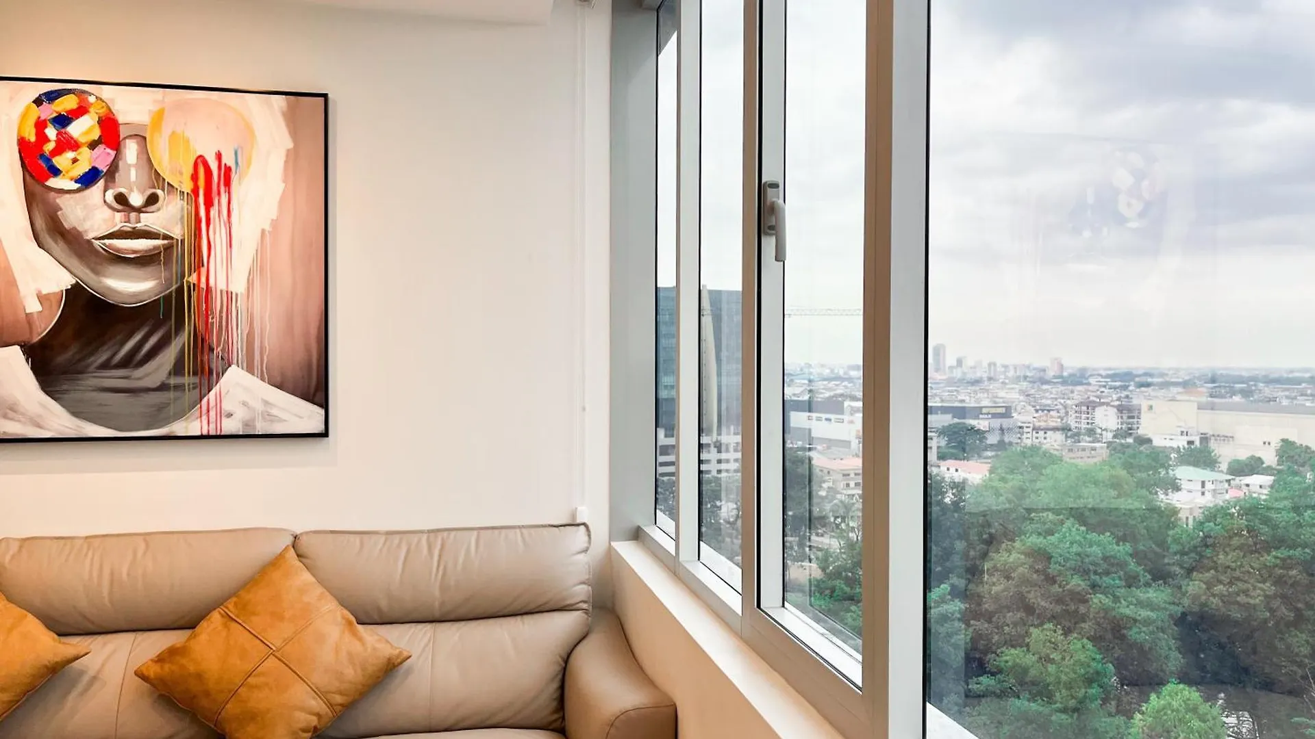 Suites De Lujo Cerca Del World Trade Center, Parking Gratis, Gym, Piscina Гуаякиль 0*,  Эквадор