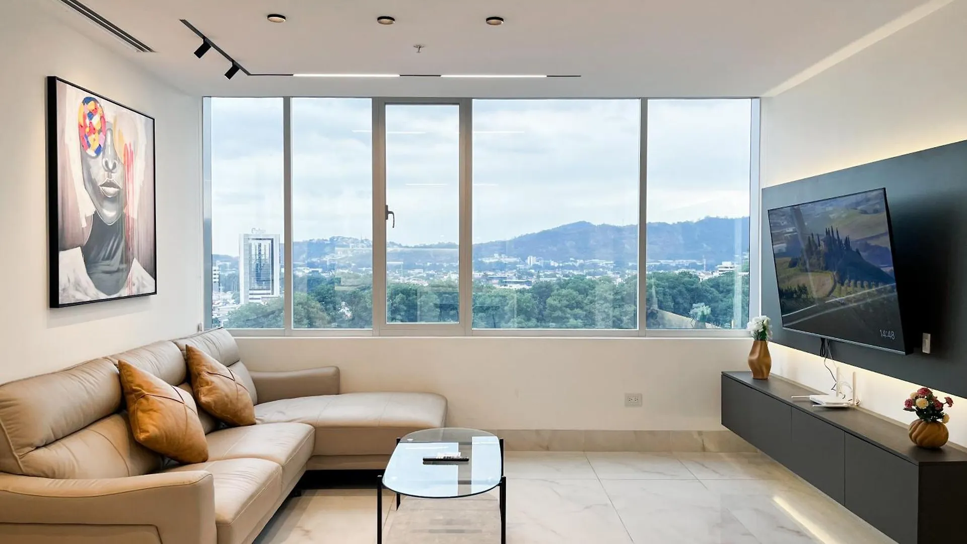 Suites De Lujo Cerca Del World Trade Center, Parking Gratis, Gym, Piscina Гуаякиль Апартаменты
