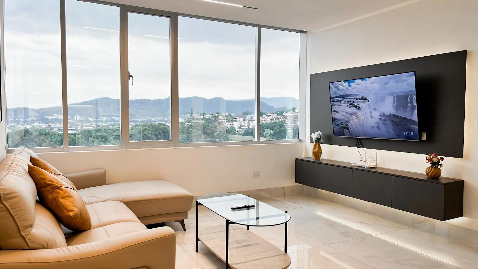Апартаменты Suites De Lujo Cerca Del World Trade Center, Parking Gratis, Gym, Piscina Гуаякиль