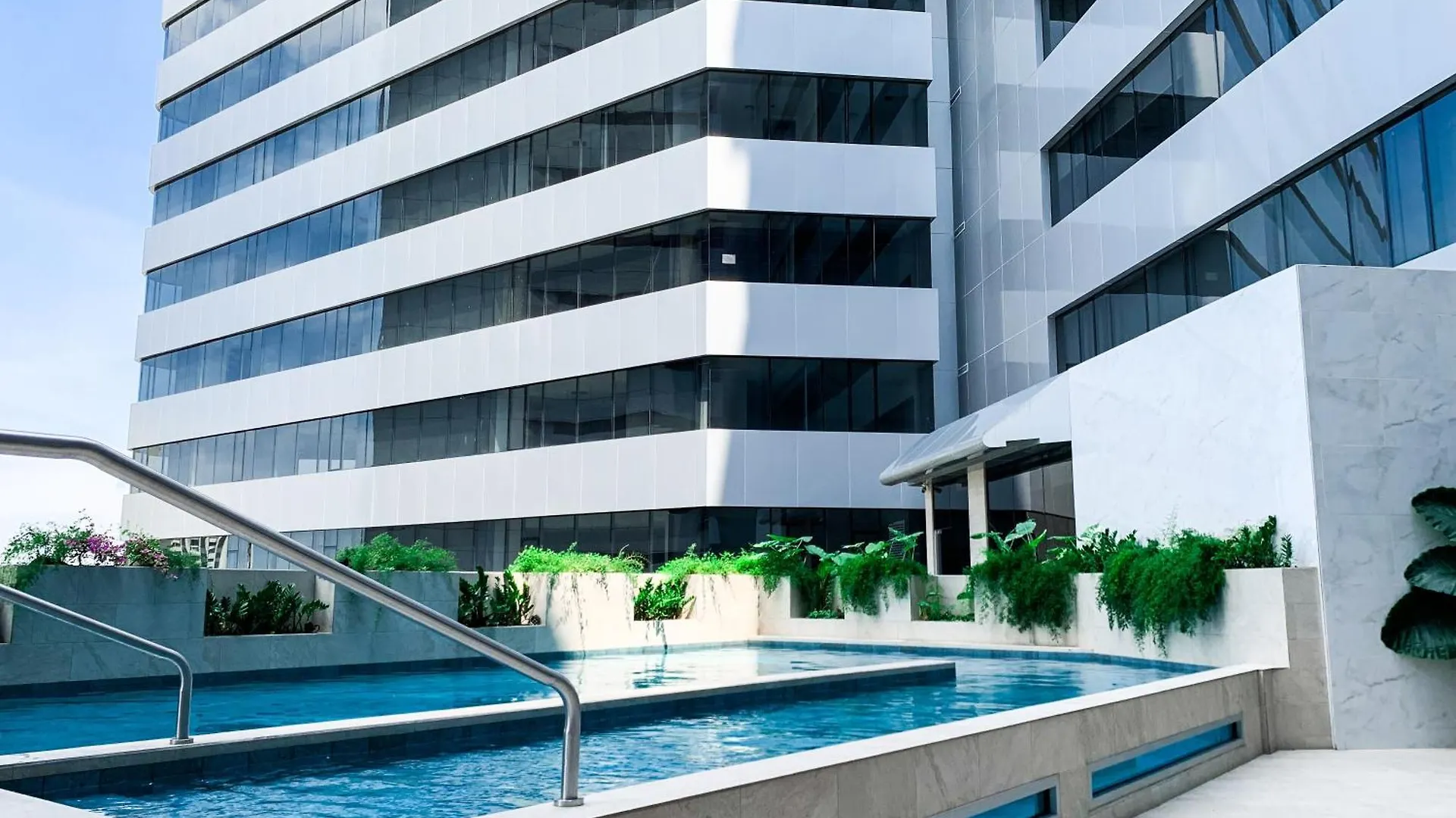 Апартаменты Suites De Lujo Cerca Del World Trade Center, Parking Gratis, Gym, Piscina Гуаякиль Эквадор