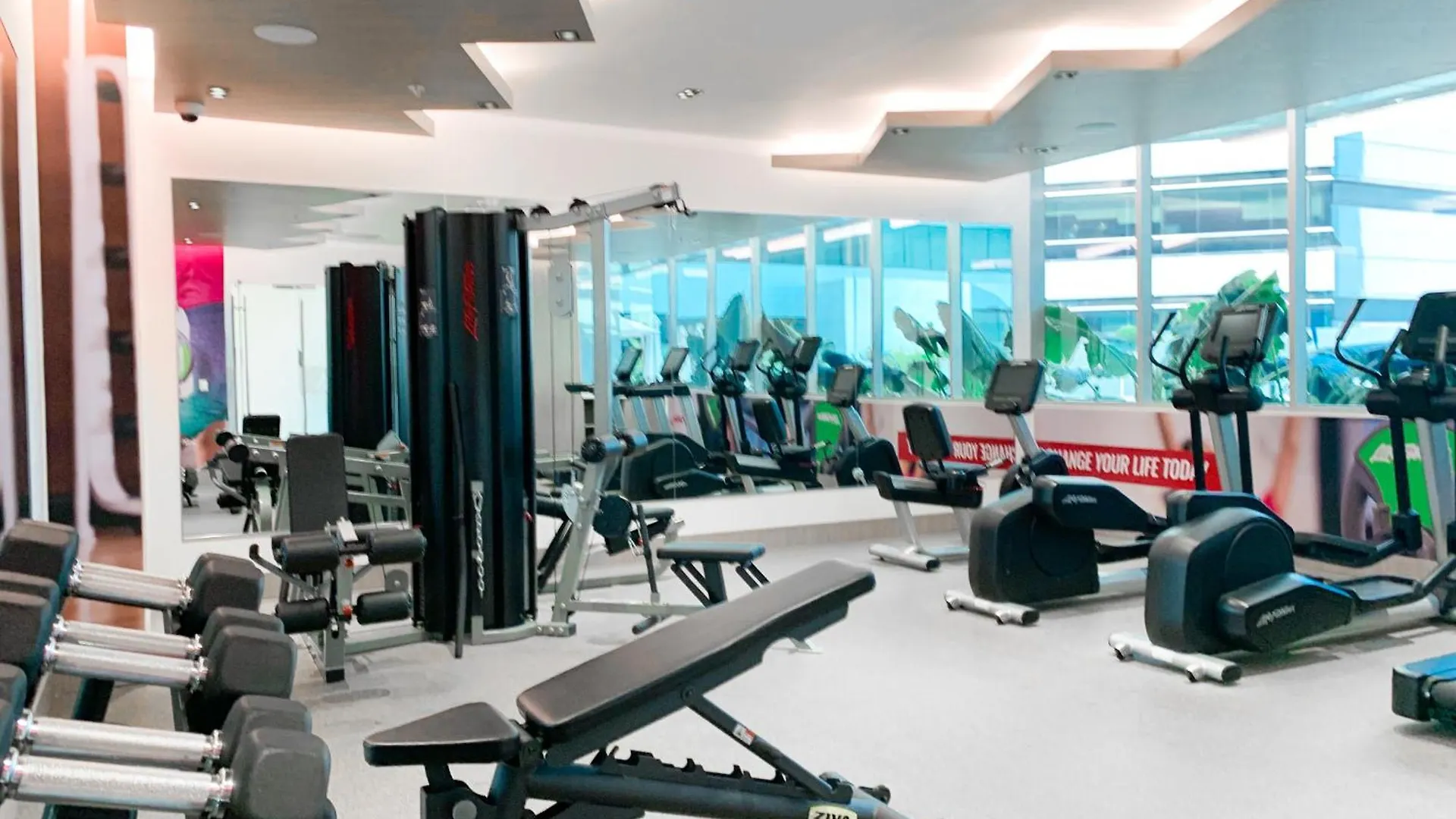 Suites De Lujo Cerca Del World Trade Center, Parking Gratis, Gym, Piscina Гуаякиль 0*,